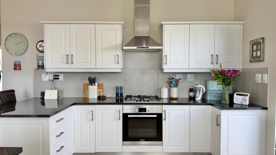 3 Bedroom Property for Sale in Dennegeur Western Cape